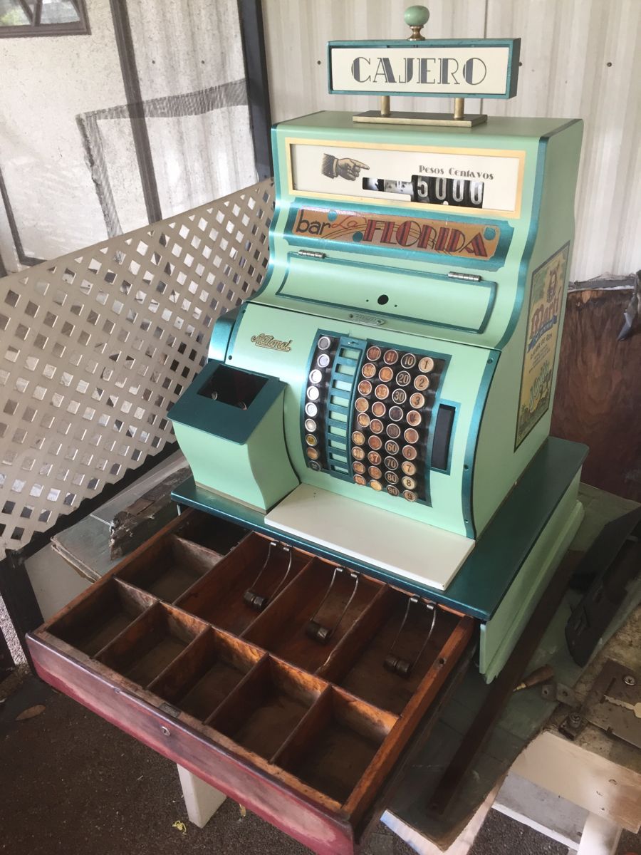caisse enregistreuse ancienne